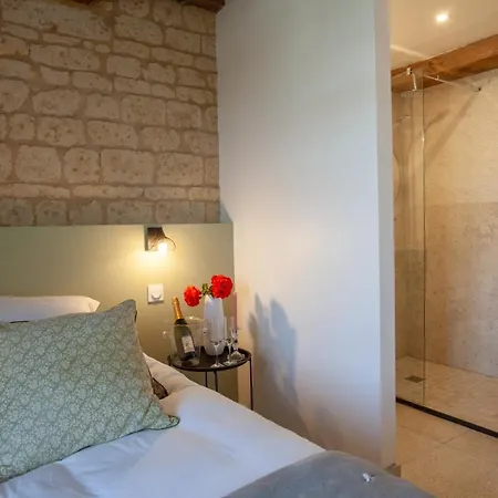 Aparthotel Domaine De La Cour Des Lys Caen-bayeux Sainte-Croix-Grand-Tonne