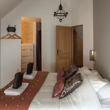 Aparthotel Domaine De La Cour Des Lys Caen-bayeux Sainte-Croix-Grand-Tonne