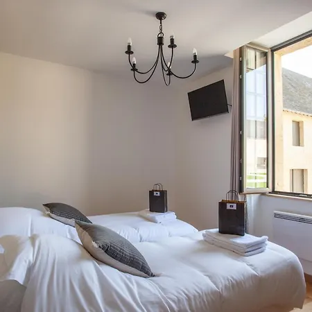 Aparthotel Domaine De La Cour Des Lys Caen-bayeux