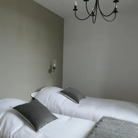 Aparthotel Domaine De La Cour Des Lys Caen-bayeux *